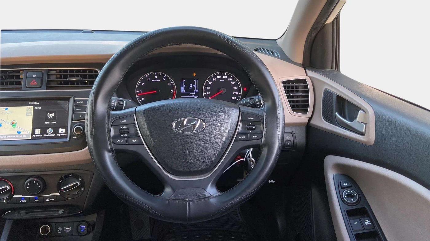 2019 Hyundai Elite i20 SPORTZ PLUS 1.2, Petrol, Manual, 22,433 km, Steering Wheel Close Up