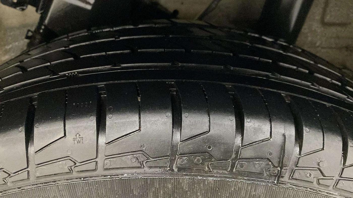2020 Hyundai VENUE SX 1.0 TURBO IMT, Petrol, Manual, 75,349 km, Left Rear Tyre Tread