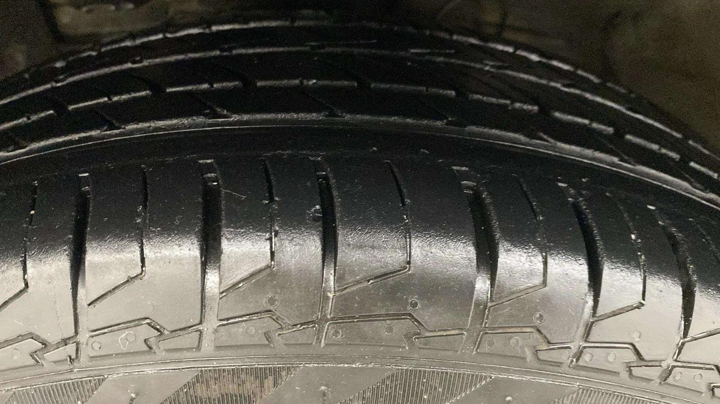 2020 Hyundai VENUE SX 1.0 TURBO IMT, Petrol, Manual, 75,349 km, Left Front Tyre Tread