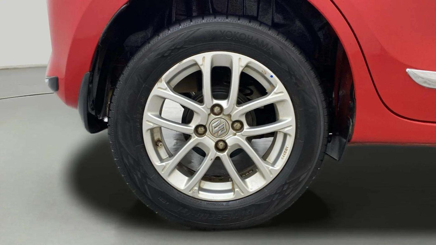 2018 Maruti Swift ZXI AMT, Petrol, Automatic, 58,037 km, Right Rear Wheel