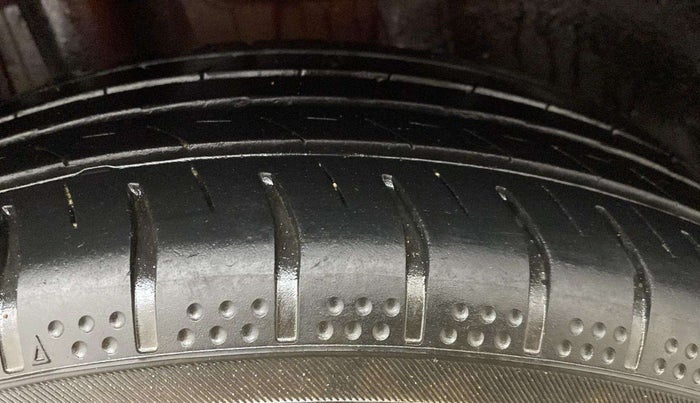 2018 Maruti Swift ZXI AMT, Petrol, Automatic, 58,037 km, Right Rear Tyre Tread