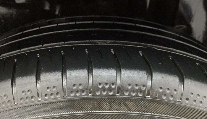 2018 Maruti Swift ZXI AMT, Petrol, Automatic, 58,037 km, Left Rear Tyre Tread