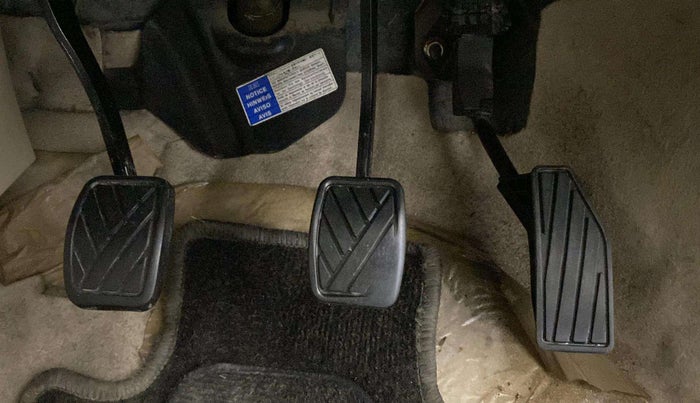 2017 Maruti Dzire VXI, Petrol, Manual, 57,980 km, Pedals