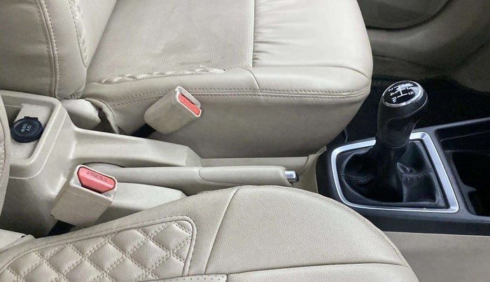 2017 Maruti Dzire VXI, Petrol, Manual, 57,980 km, Gear Lever