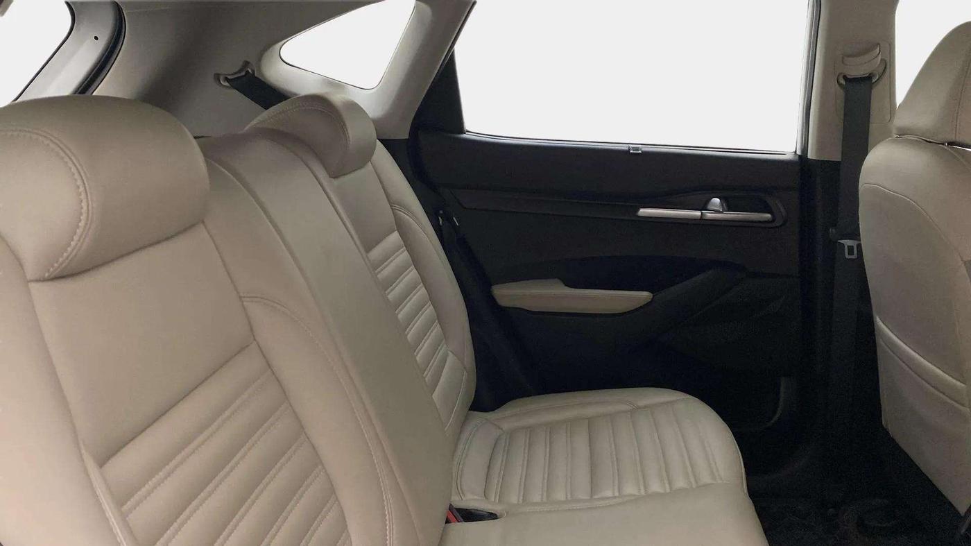 2022 KIA SELTOS HTK PLUS 1.5 IMT, Petrol, Manual, 25,543 km, Right Side Rear Door Cabin