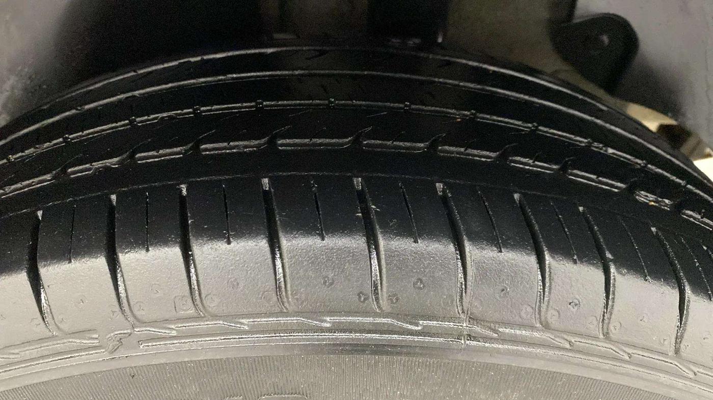 2022 KIA SELTOS HTK PLUS 1.5 IMT, Petrol, Manual, 25,543 km, Left Rear Tyre Tread