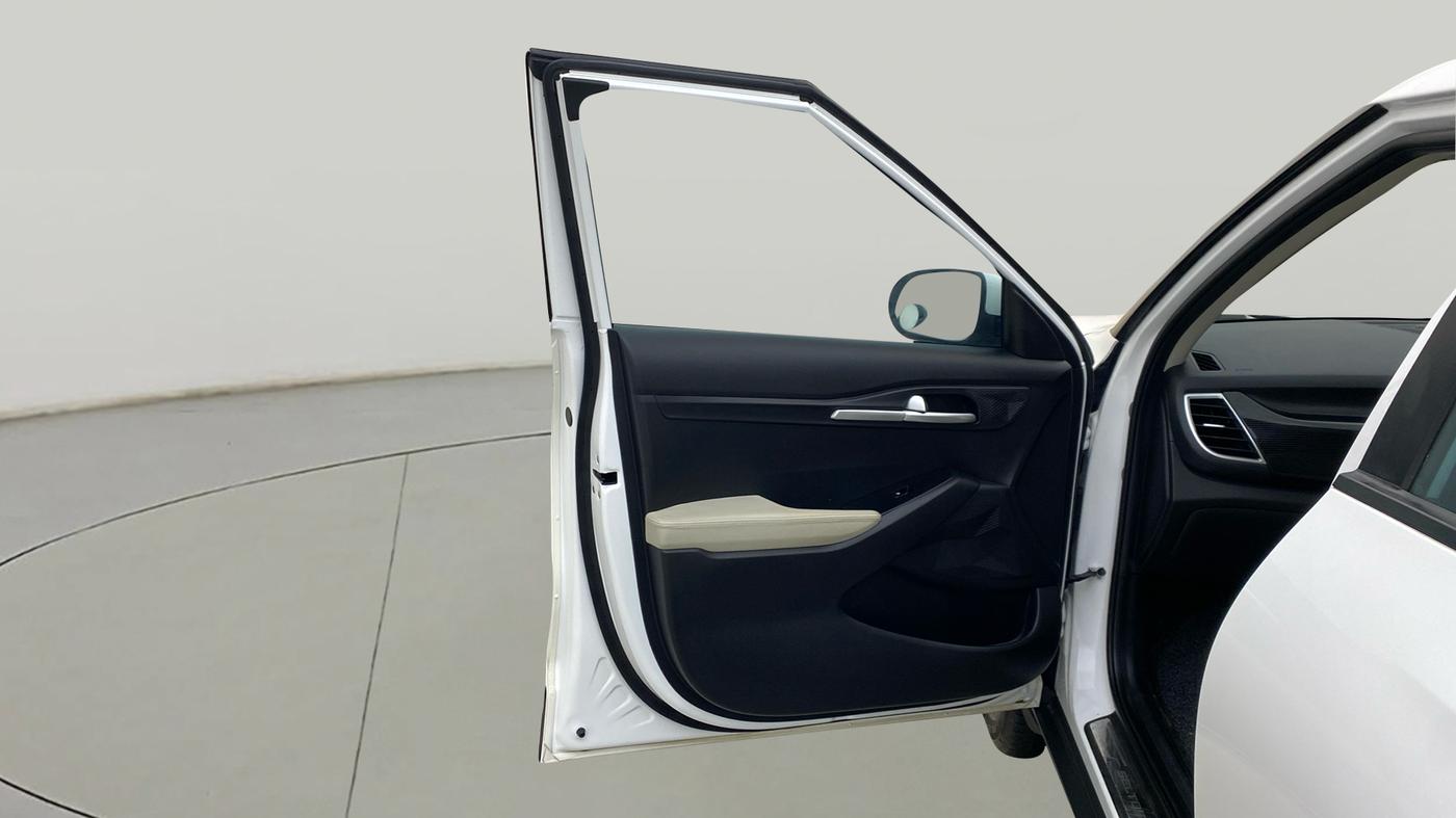 2022 KIA SELTOS HTK PLUS 1.5 IMT, Petrol, Manual, 25,543 km, LHS Front Door