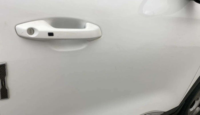2022 KIA SELTOS HTK PLUS 1.5 IMT, Petrol, Manual, 25,543 km, Driver-side door - Minor scratches