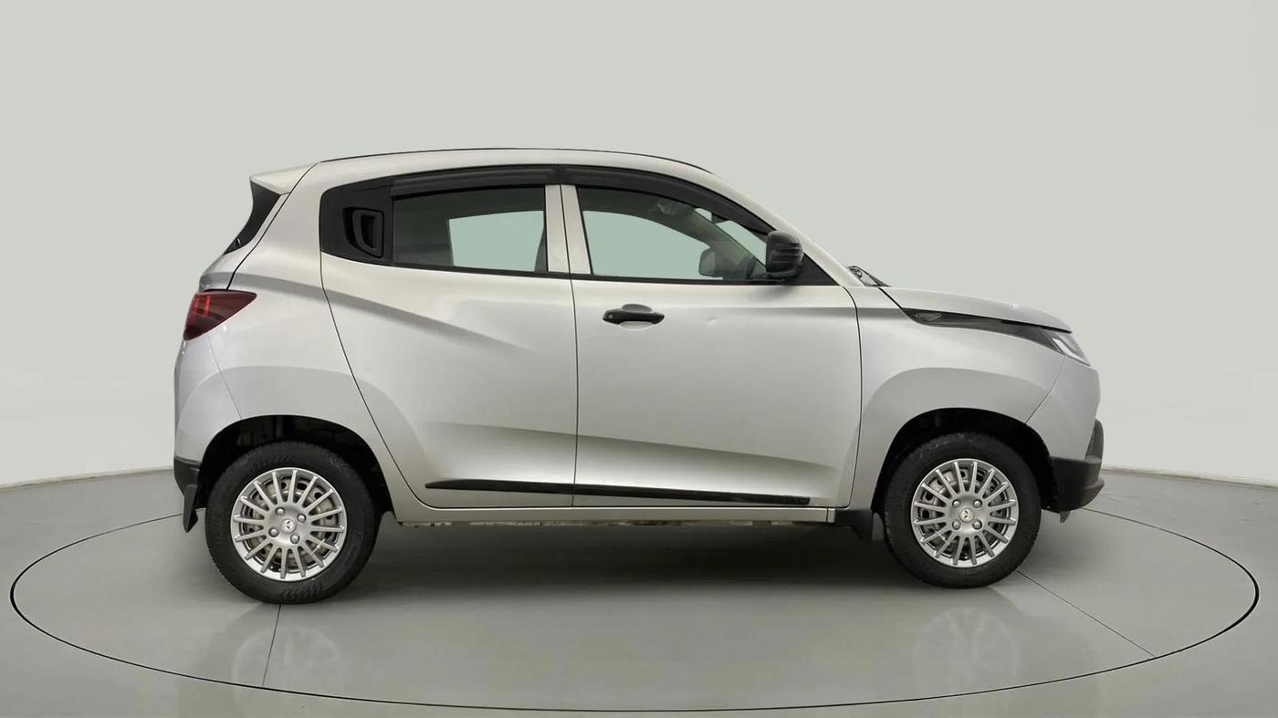 2019 Mahindra Kuv100 K2 TRIP CNG, CNG, Manual, 69,726 km, Right Side View
