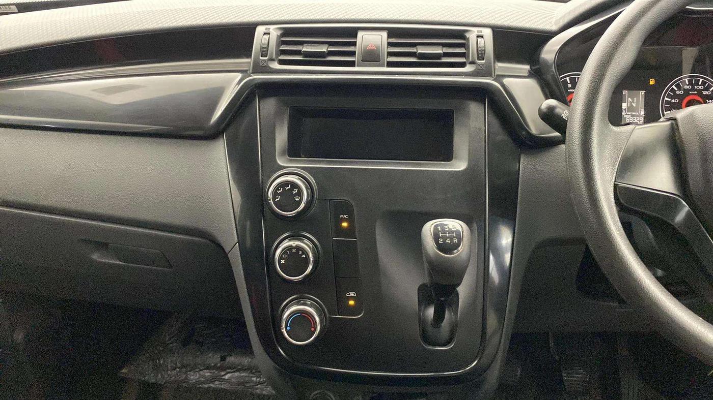 2019 Mahindra Kuv100 K2 TRIP CNG, CNG, Manual, 69,726 km, Air Conditioner