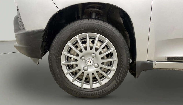 2019 Mahindra Kuv100 K2 TRIP CNG, CNG, Manual, 69,275 km, Left Front Wheel