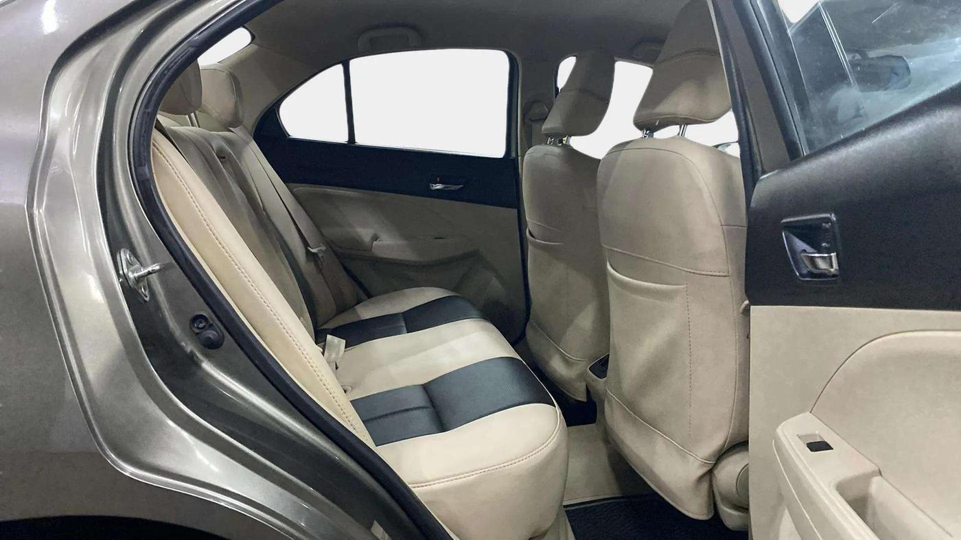 2020 Maruti Dzire ZXI AMT, Petrol, Automatic, 15,756 km, Right Side Rear Door Cabin