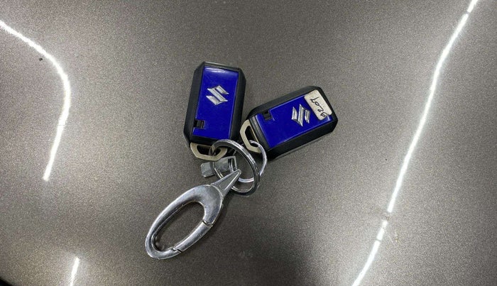 2020 Maruti Dzire ZXI AMT, Petrol, Automatic, 15,664 km, Key Close Up