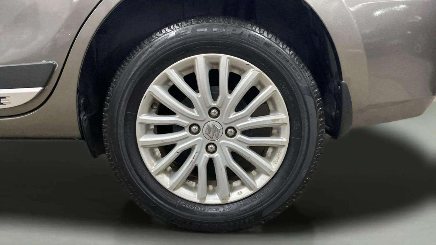 2020 Maruti Dzire ZXI AMT, Petrol, Automatic, 15,756 km, Left Rear Wheel