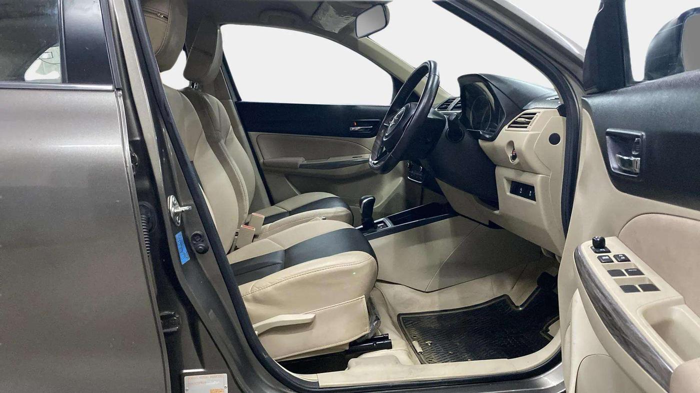 2020 Maruti Dzire ZXI AMT, Petrol, Automatic, 15,756 km, Right Side Front Door Cabin