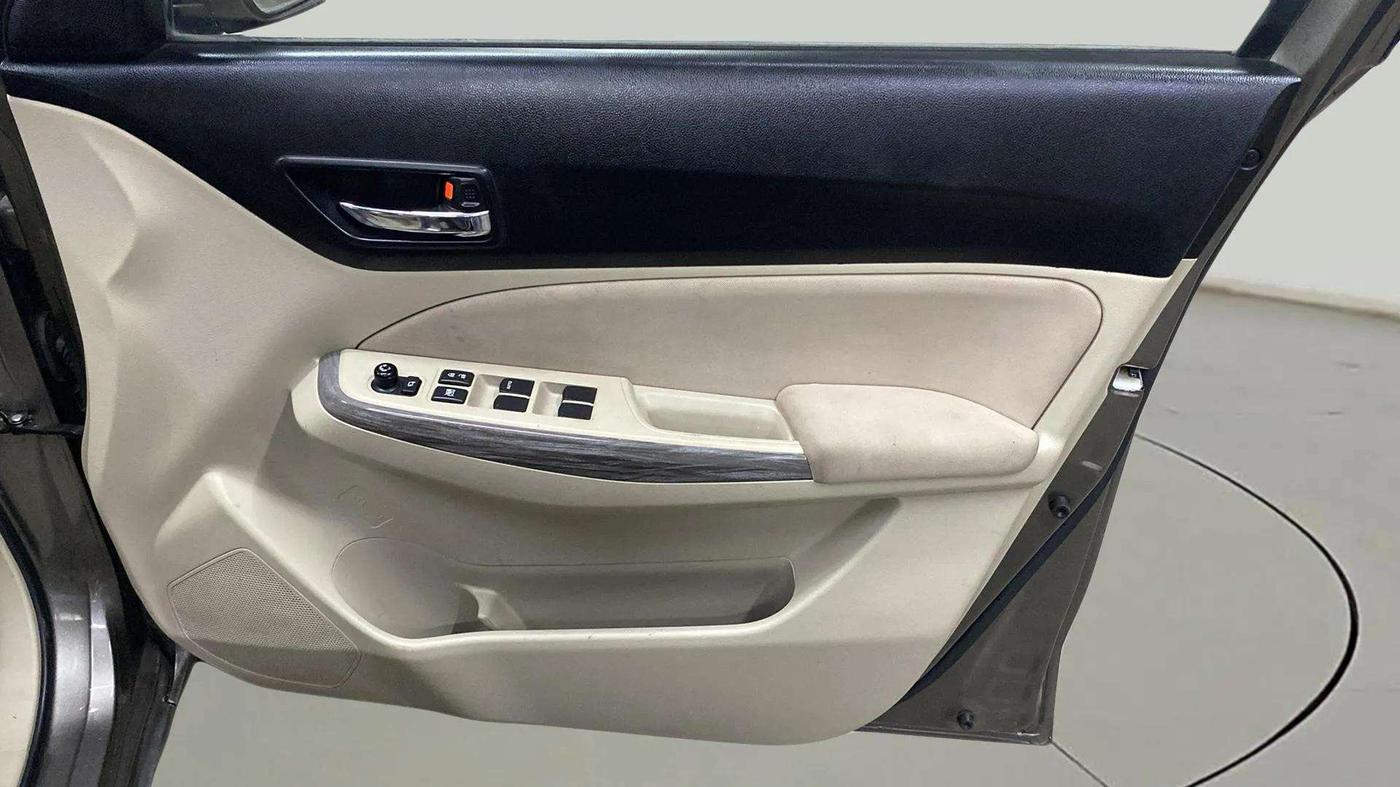 2020 Maruti Dzire ZXI AMT, Petrol, Automatic, 15,756 km, Driver Side Door Panels Control