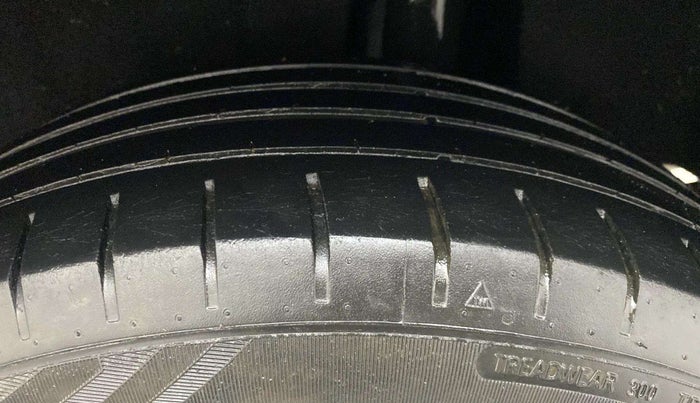 2021 Maruti Baleno ZETA PETROL 1.2, Petrol, Manual, 54,856 km, Left Rear Tyre Tread