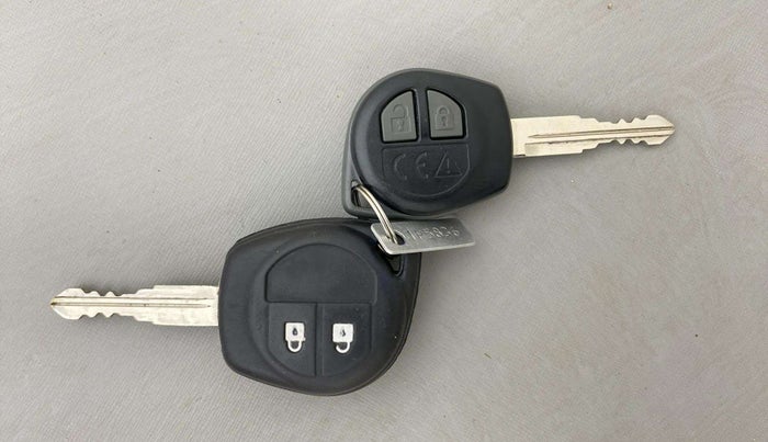 2019 Maruti Baleno DELTA PETROL 1.2, Petrol, Manual, 48,444 km, Key Close Up