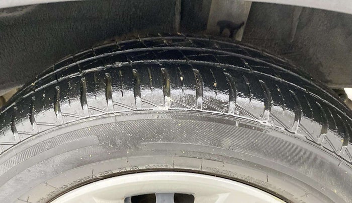 2021 Renault Kwid RXT 1.0 (O), Petrol, Manual, 76,721 km, Left Rear Tyre Tread