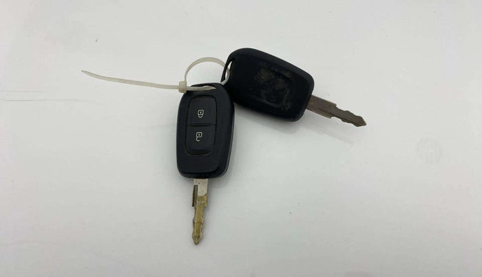 2021 Renault Kwid RXT 1.0 (O), Petrol, Manual, 76,721 km, Key Close Up