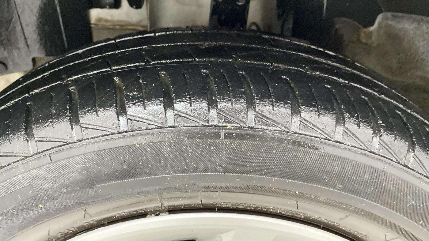 2021 Renault Kwid RXT 1.0 (O), Petrol, Manual, 76,899 km, Left Front Tyre Tread