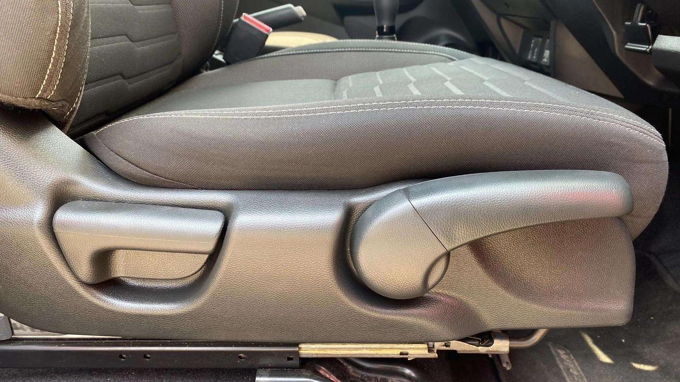 2021 Honda WR-V 1.2L I-VTEC VX MT, Petrol, Manual, 6,025 km, Driver Side Adjustment Panel