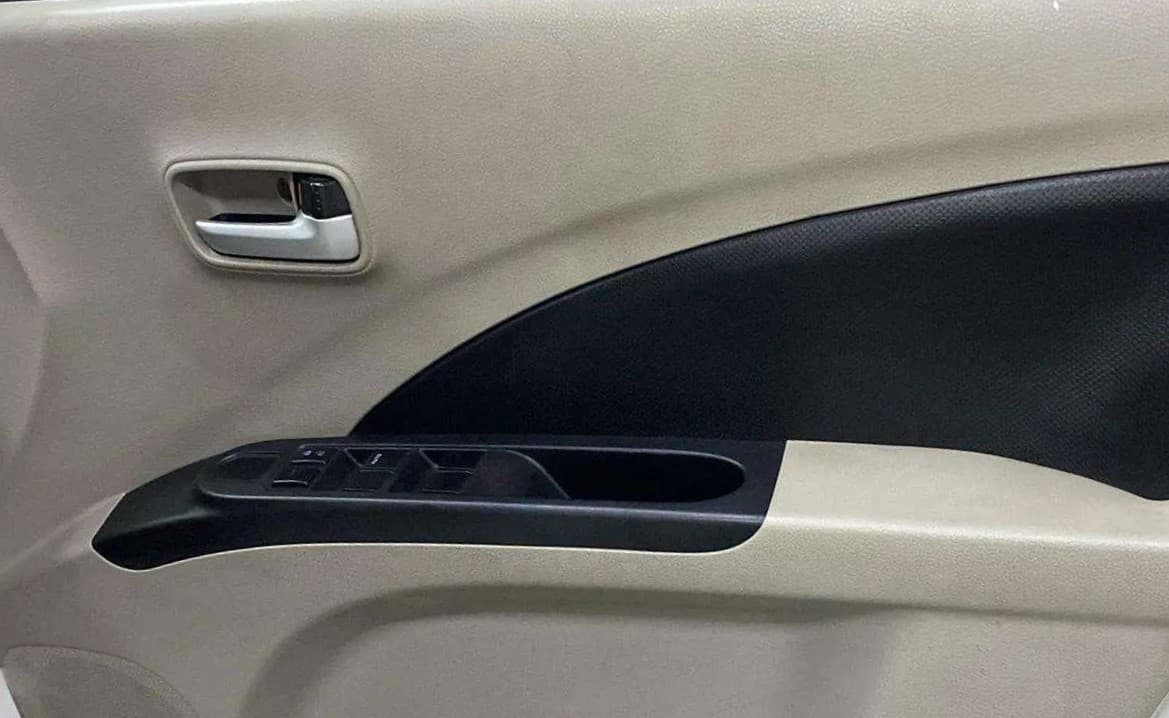 2017 Maruti Celerio VXI (O) CNG, CNG, Manual, 79,787 km, Driver Side Door Panels Control