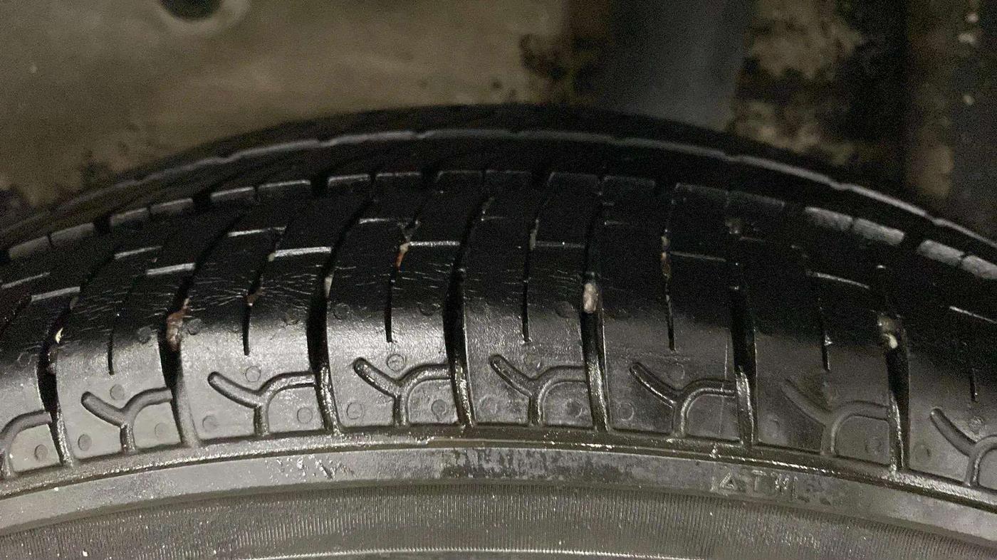 2017 Maruti Celerio VXI (O) CNG, CNG, Manual, 79,787 km, Left Rear Tyre Tread