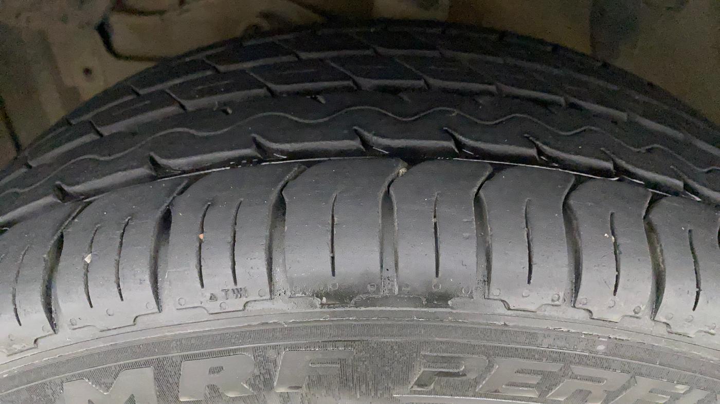 2018 Maruti Vitara Brezza ZDI PLUS AMT, Diesel, Automatic, 89,730 km, Left Front Tyre Tread