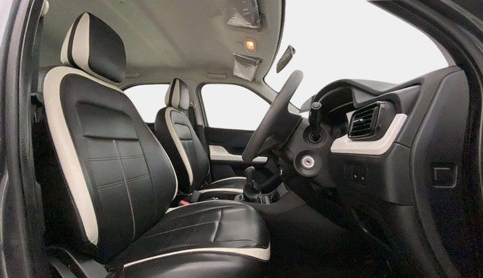 2023 Tata PUNCH PURE MT, Petrol, Manual, 27,253 km, Right Side Front Door Cabin