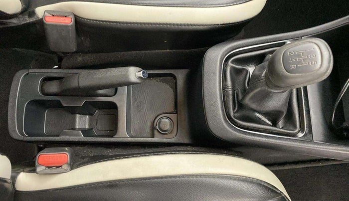 2023 Tata PUNCH PURE MT, Petrol, Manual, 27,253 km, Gear Lever