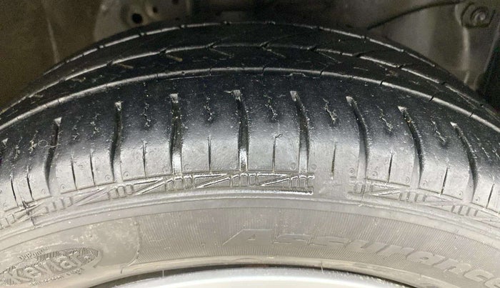 2013 Honda Amaze 1.2L I-VTEC S, Petrol, Manual, 62,065 km, Right Front Tyre Tread