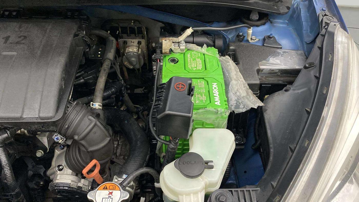 2019 Hyundai Grand i10 SPORTZ AT 1.2 KAPPA VTVT, Petrol, Automatic, 30,336 km, Engine View - Left