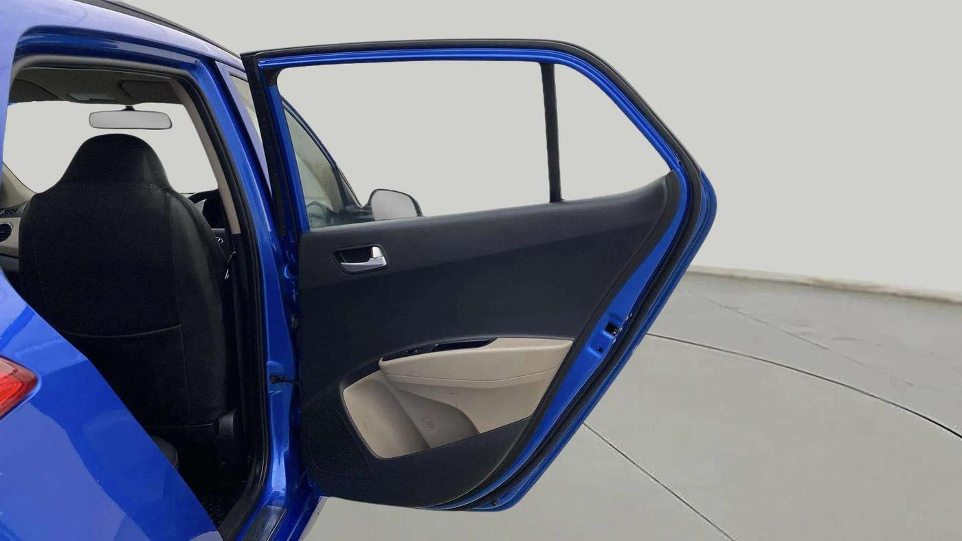 2019 Hyundai Grand i10 SPORTZ AT 1.2 KAPPA VTVT, Petrol, Automatic, 30,336 km, RHS Rear Door