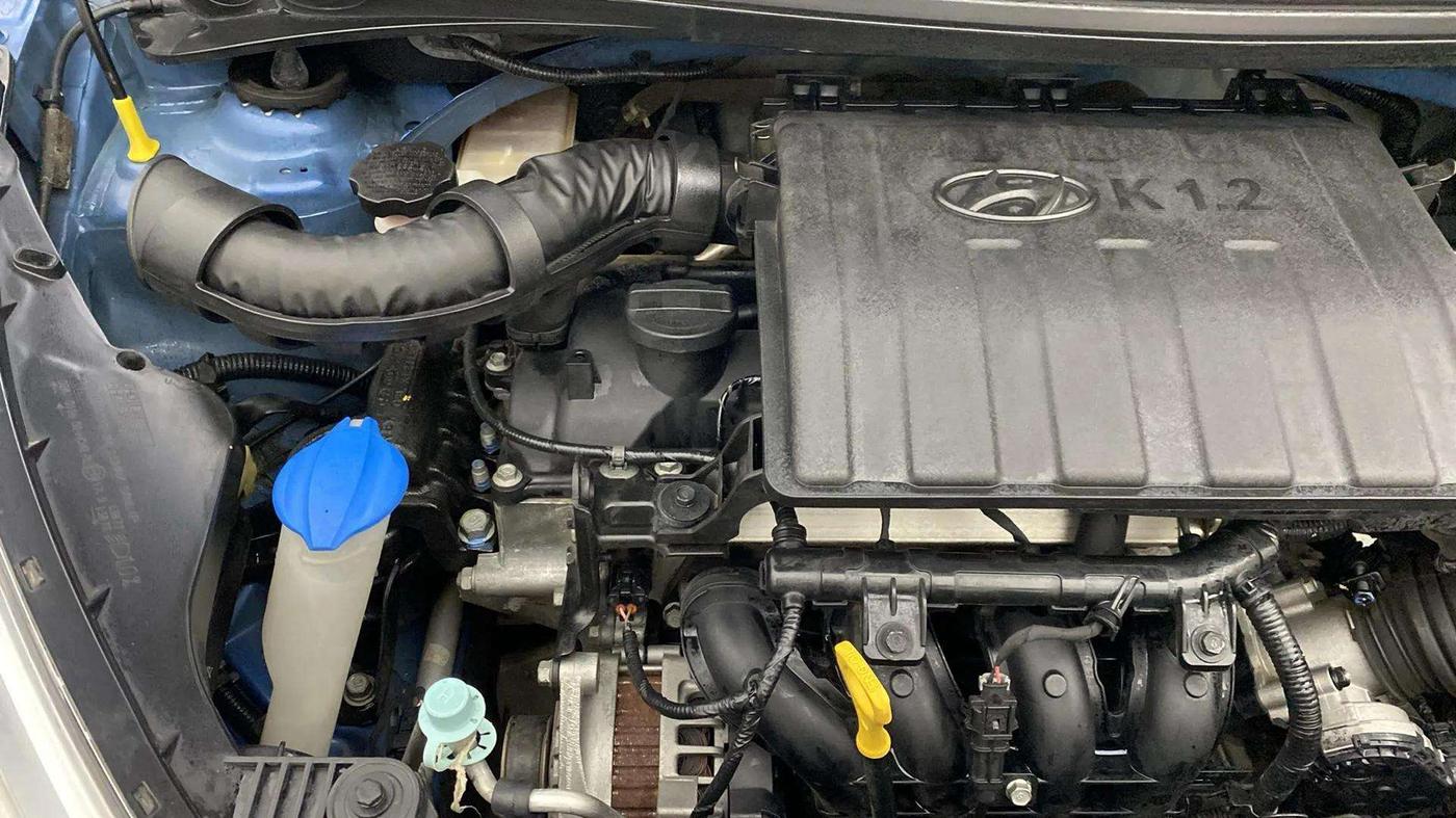 2019 Hyundai Grand i10 SPORTZ AT 1.2 KAPPA VTVT, Petrol, Automatic, 30,336 km, Engine View - Right