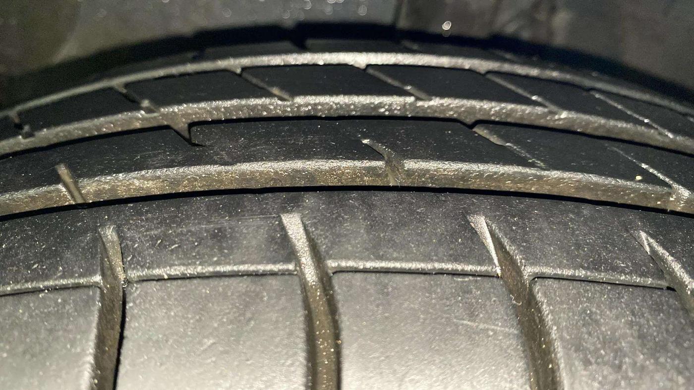 2019 Hyundai Grand i10 SPORTZ AT 1.2 KAPPA VTVT, Petrol, Automatic, 30,336 km, Left Front Tyre Tread