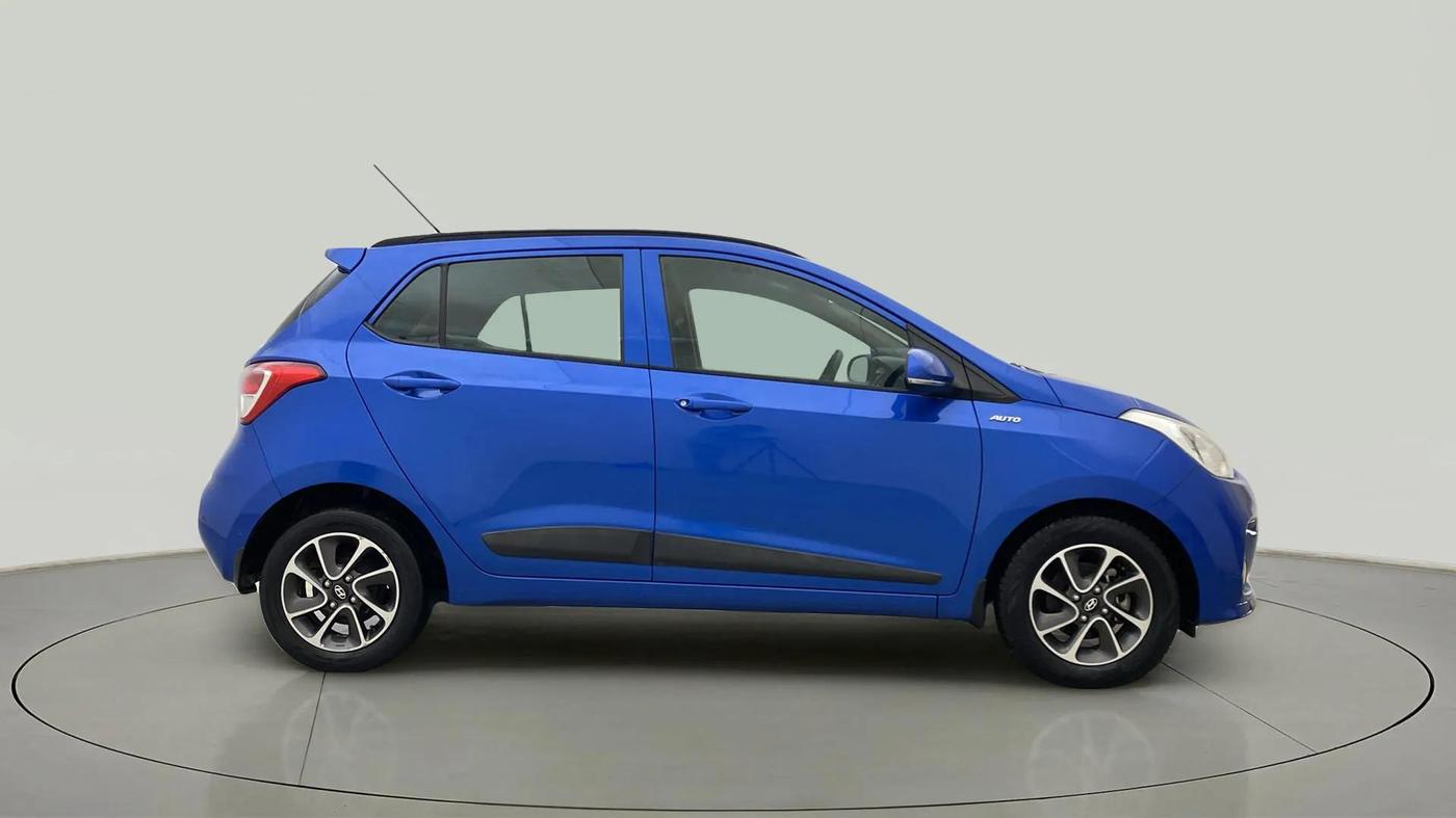 2019 Hyundai Grand i10 SPORTZ AT 1.2 KAPPA VTVT, Petrol, Automatic, 30,336 km, Right Side View