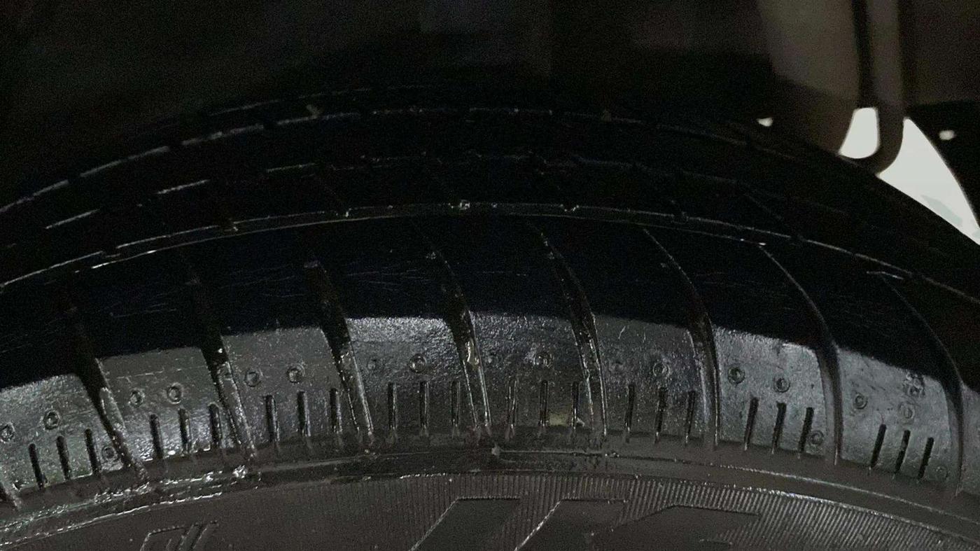 2021 Maruti Celerio VXI CNG, CNG, Manual, 33,765 km, Left Rear Tyre Tread