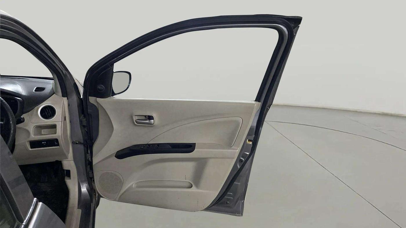 2021 Maruti Celerio VXI CNG, CNG, Manual, 33,765 km, RHS Front Door