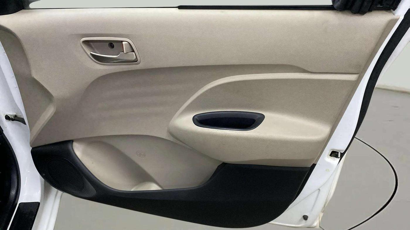 2019 Hyundai NEW SANTRO SPORTZ MT, Petrol, Manual, 20,033 km, Driver Side Door Panels Control