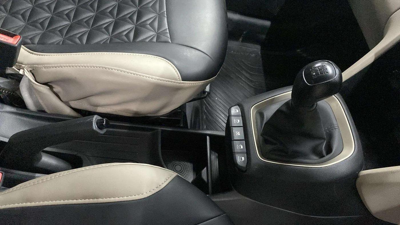 2019 Hyundai NEW SANTRO SPORTZ MT, Petrol, Manual, 20,033 km, Gear Lever