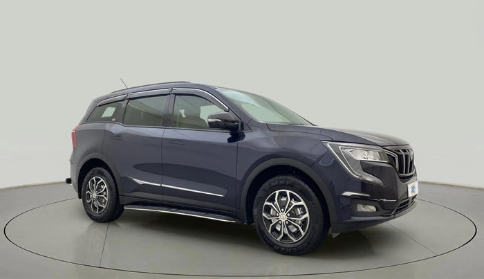 2023 Mahindra XUV700 MX P MT 5 STR, Petrol, Manual, 8,339 km, Right Front Diagonal