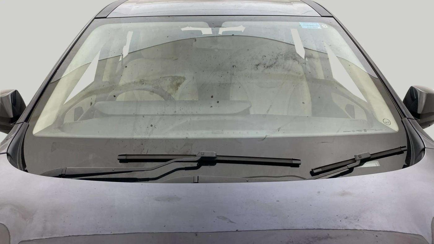 2023 Mahindra XUV700 MX P MT 5 STR, Petrol, Manual, 8,552 km, Front Windshield