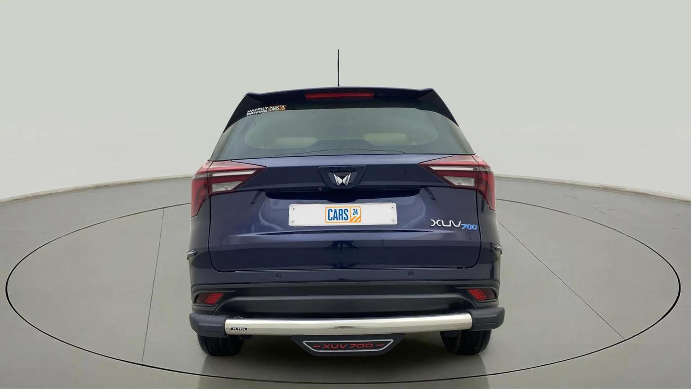 2023 Mahindra XUV700 MX P MT 5 STR, Petrol, Manual, 8,552 km, Back/Rear
