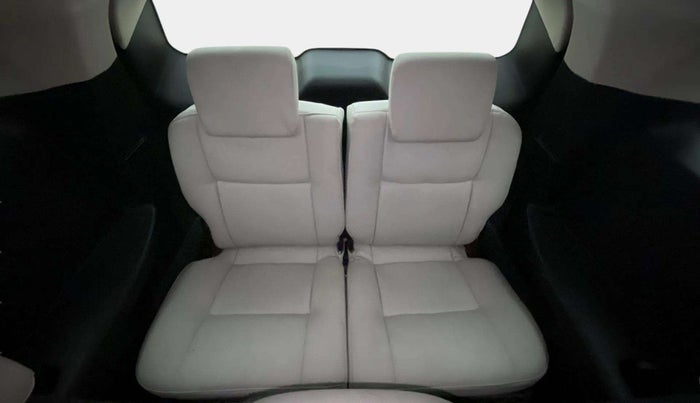 2023 Mahindra XUV700 MX P MT 5 STR, Petrol, Manual, 8,339 km, Third Seat Row ( optional )