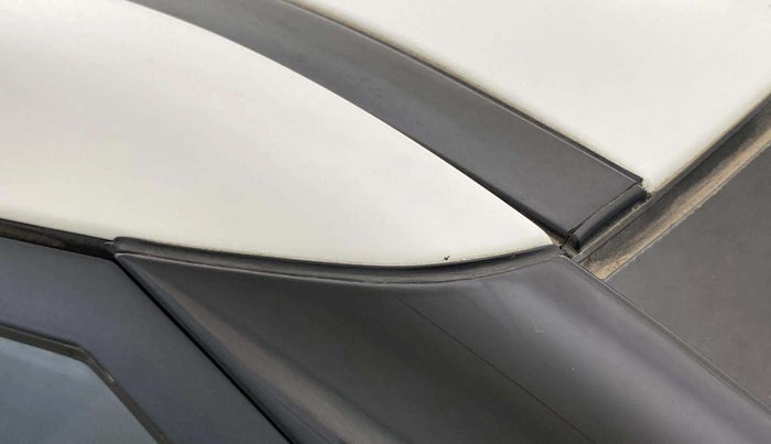 2015 Hyundai Creta SX PLUS 1.6 PETROL, Petrol, Manual, 58,731 km, Right A pillar - Minor scratches