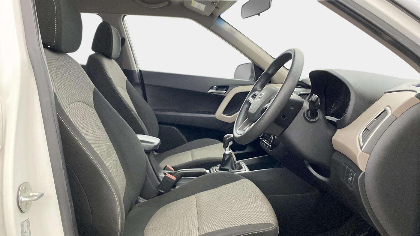 2015 Hyundai Creta SX PLUS 1.6 PETROL, Petrol, Manual, 58,843 km, Right Side Front Door Cabin