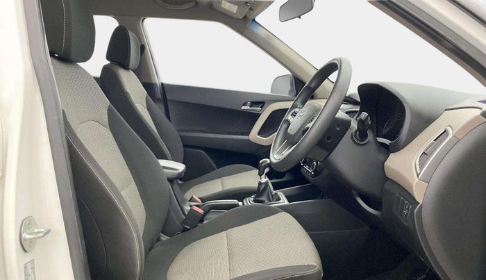 2015 Hyundai Creta SX PLUS 1.6 PETROL, Petrol, Manual, 58,731 km, Right Side Front Door Cabin