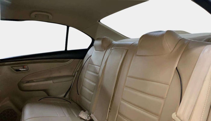 2020 Maruti Ciaz SIGMA 1.5 SHVS MT  PETROL, Petrol, Manual, 77,013 km, Right Side Rear Door Cabin