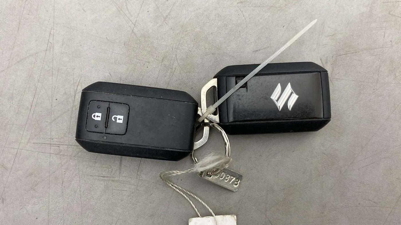 2021 Maruti Baleno ZETA PETROL 1.2, Petrol, Manual, 40,067 km, Key Close Up